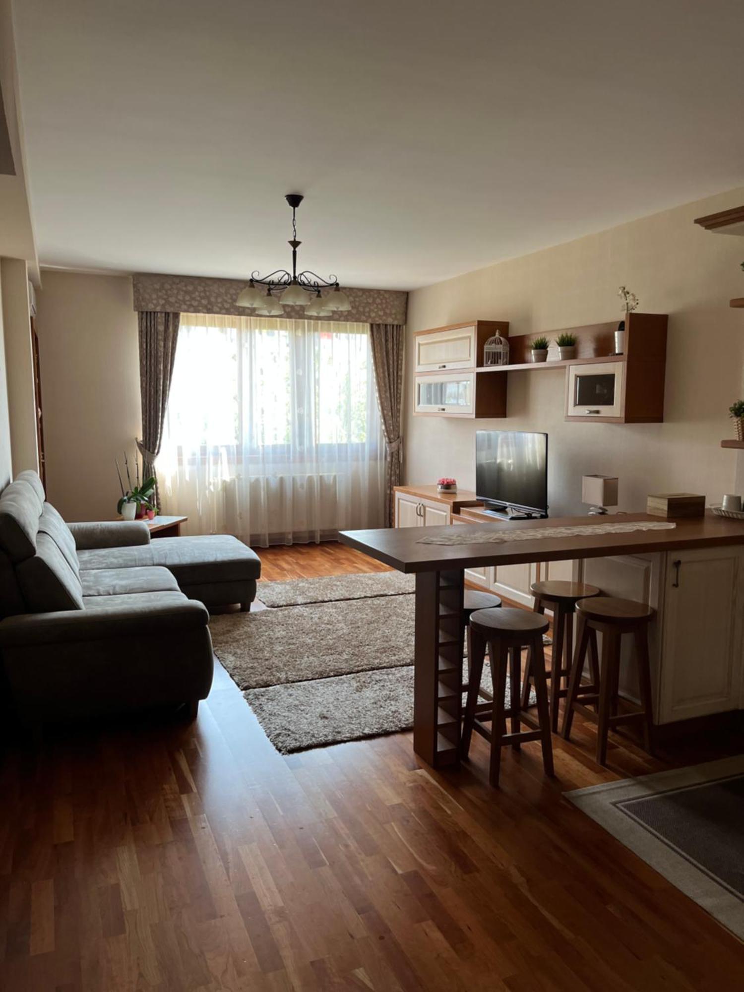 Danube Terrace Elegant With 2 Bedroom With Free Air Conditioner And Private Parking Βουδαπέστη Εξωτερικό φωτογραφία