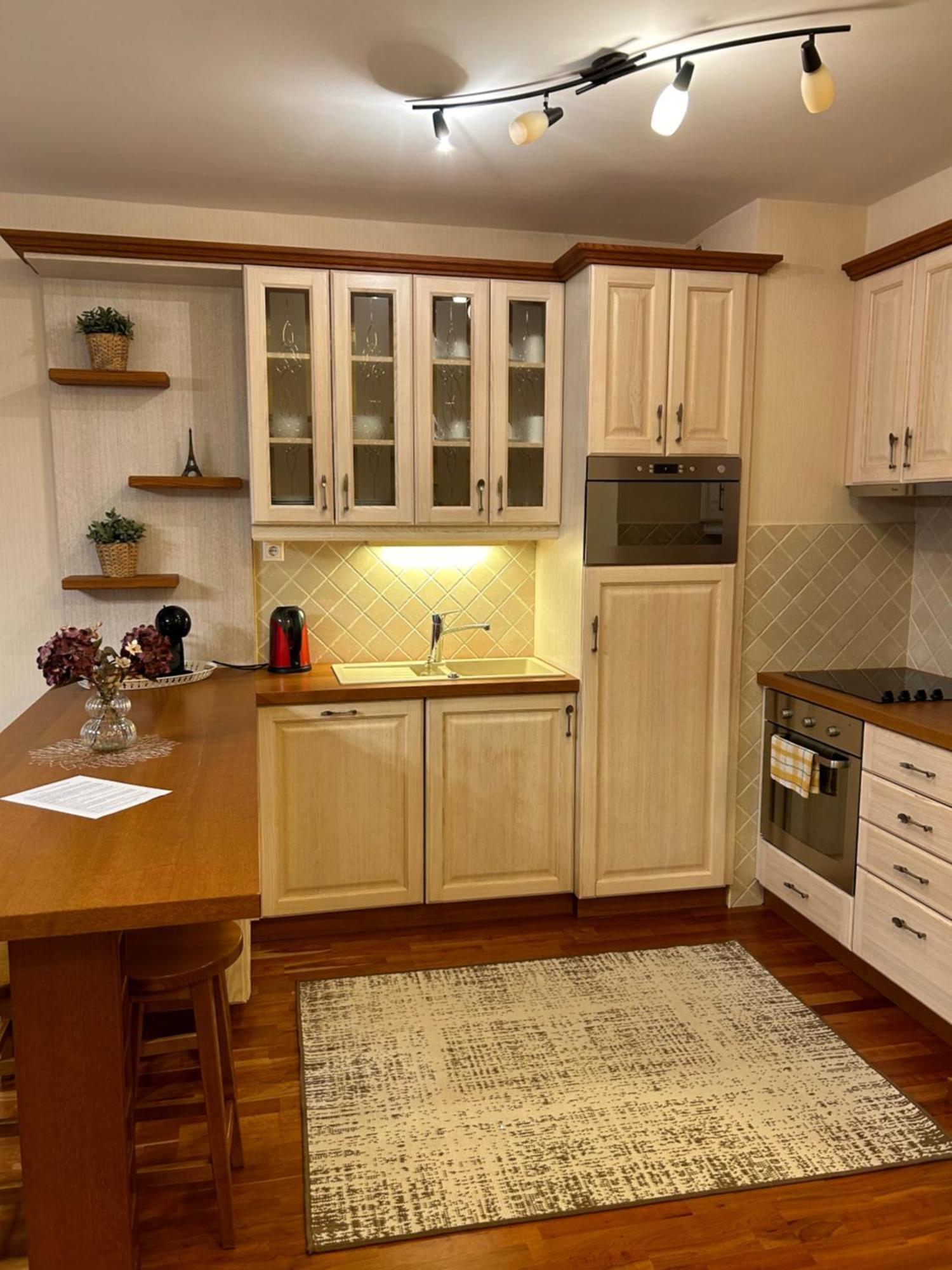 Danube Terrace Elegant With 2 Bedroom With Free Air Conditioner And Private Parking Βουδαπέστη Εξωτερικό φωτογραφία