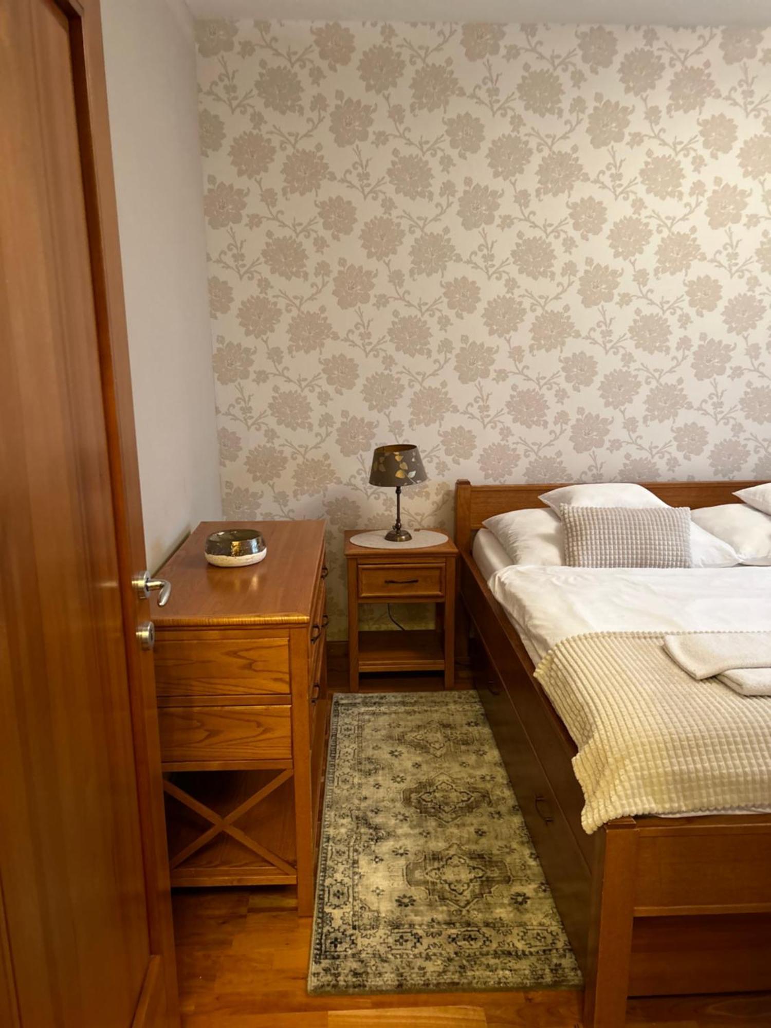 Danube Terrace Elegant With 2 Bedroom With Free Air Conditioner And Private Parking Βουδαπέστη Εξωτερικό φωτογραφία